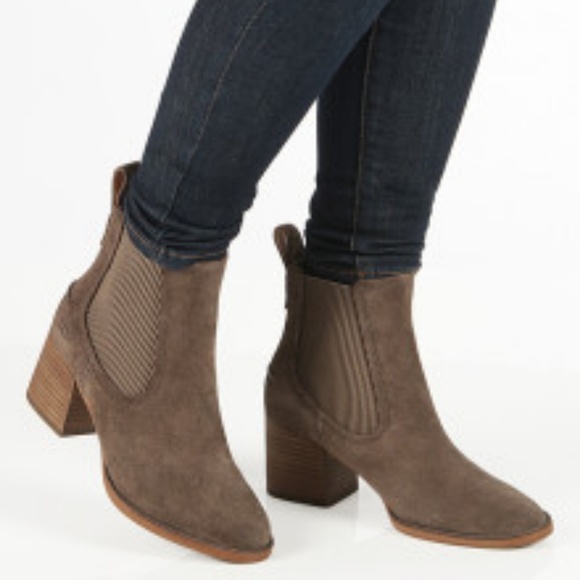 ugg faye chelsea boot